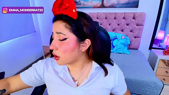 Snapshot of Emma_monserrat chatting on November 20, 2025, 6:19 pm Emma monserrat online show from November 20, 2025, 6:19 pm