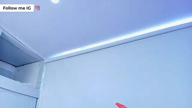 Emma monserrat online show from March 13, 2026, 7:52 pm