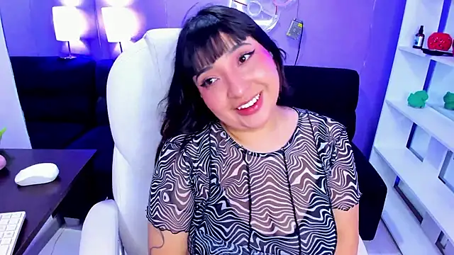 Snapshot of Emma_monserrat chatting on May 2, 2026, 11:26 am Emma monserrat online show from May 2, 2026, 11:26 am