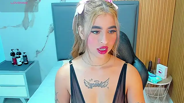 LUCYAMARS1 online show from March 2, 2026, 12:45 pm