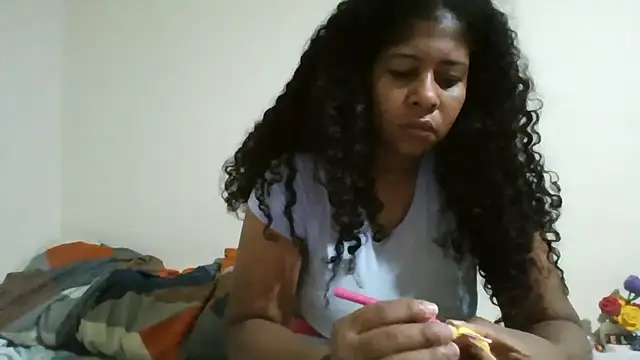 Ivon-09 online show from April 5, 2026, 1:07 pm