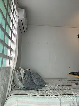 Snapshot of Anny__777 chatting on February 1, 2026, 2:04 pm Anny 777 online show from February 1, 2026, 2:04 pm