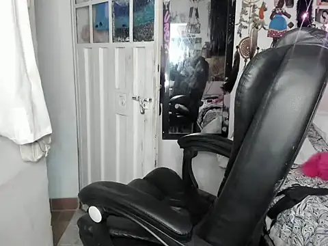 Snapshot of DivineGaia chatting on March 2, 2026, 5:08 am DivineGaia online show from March 2, 2026, 5:08 am