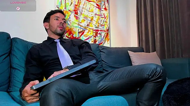 Snapshot of tommy_raym0ndg chatting on December 16, 2025, 8:13 pm tommy raym0ndg online show from December 16, 2025, 8:13 pm