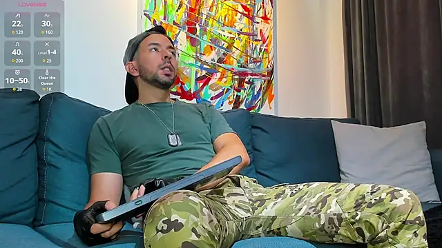 Snapshot of tommy_raym0ndg chatting on October 18, 2025, 3:25 pm tommy raym0ndg online show from October 18, 2025, 3:25 pm