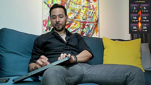 Snapshot of tommy_raym0ndg chatting on February 12, 2025, 8:18 pm tommy raym0ndg online show from February 12, 2025, 8:18 pm