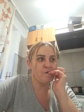 Malichkaanna30 online show from December 18, 2025, 2:21 pm