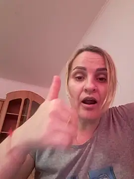 Malichkaanna30 online show from February 11, 2025, 1:41 pm