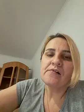 Malichkaanna30 online show from February 21, 2025, 4:37 pm