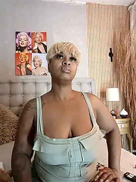 nahiarapalmer19 online show from March 12, 2026, 8:24 pm