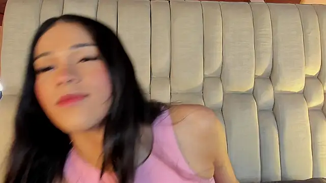 Isa Little Star online show from March 5, 2026, 3:36 am