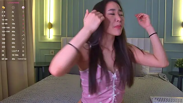 RizeShiro online show from April 1, 2026, 5:31 am