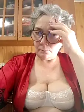 IrinaSweet54 online show from October 31, 2025, 8:00 am