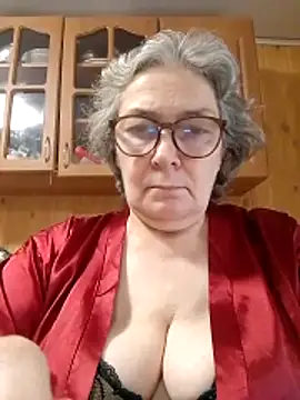 Snapshot of IrinaSweet54 chatting on May 10, 2026, 7:34 am IrinaSweet54 online show from May 10, 2026, 7:34 am