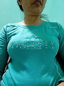 Snapshot of Lovepussyhair chatting on February 1, 2026, 1:53 pm Lovepussyhair online show from February 1, 2026, 1:53 pm