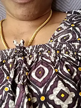 Snapshot of Ambika01 chatting on December 15, 2025, 4:29 am Ambika01 online show from December 15, 2025, 4:29 am