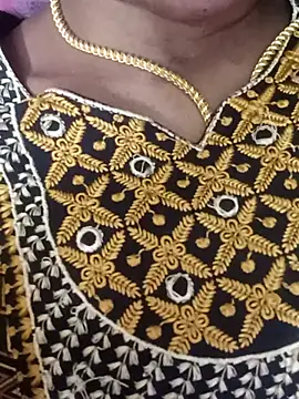 Snapshot of Ambika01 chatting on November 4, 2025, 4:16 am Ambika01 online show from November 4, 2025, 4:16 am