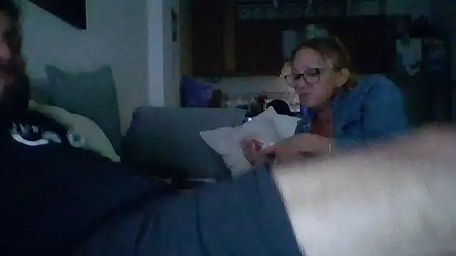 Snapshot of bobotatto chatting on June 11, 2026, 12:32 am bobotatto online show from June 11, 2026, 12:32 am