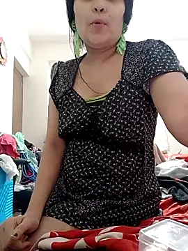 Snapshot of Seina_88 chatting on February 4, 2025, 2:32 pm Seina 88 online show from February 4, 2025, 2:32 pm