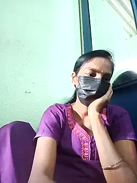 Snapshot of anusiya01 chatting on September 11, 2025, 3:28 am anusiya01 online show from September 11, 2025, 3:28 am