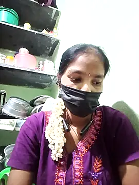 Snapshot of anusiya01 chatting on March 12, 2025, 6:43 pm anusiya01 online show from March 12, 2025, 6:43 pm