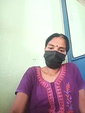 Snapshot of anusiya01 chatting on September 15, 2025, 5:30 am anusiya01 online show from September 15, 2025, 5:30 am