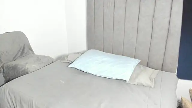 sarah  bigboobs online show from November 27, 2025, 11:32 am