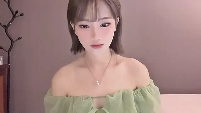 Snapshot of -XunMengLong- chatting on November 19, 2025, 4:40 pm -XunMengLong- online show from November 19, 2025, 4:40 pm