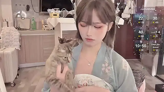 Snapshot of -XunMengLong- chatting on February 13, 2025, 5:22 pm -XunMengLong- online show from February 13, 2025, 5:22 pm