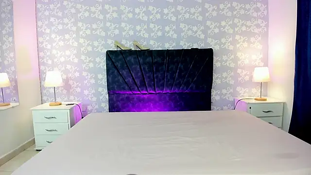 Snapshot of BritneySweet_ chatting on February 8, 2026, 2:53 am BritneySweet online show from February 8, 2026, 2:53 am