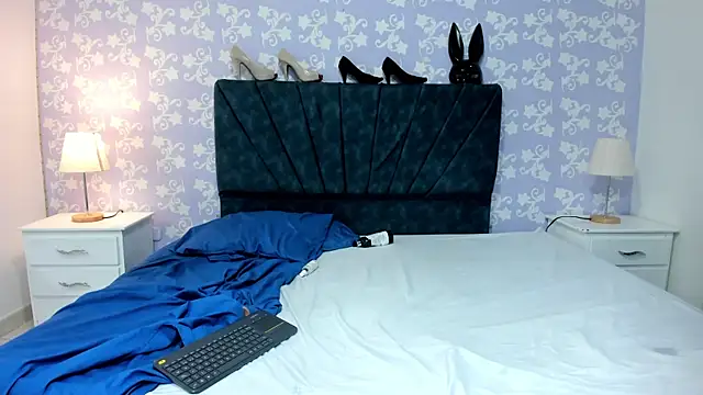 Snapshot of BritneySweet_ chatting on March 13, 2025, 1:43 am BritneySweet online show from March 13, 2025, 1:43 am