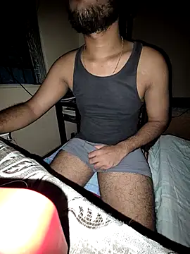 Snapshot of Rohan_200219 chatting on May 28, 2026, 4:35 pm Rohan 200219 online show from May 28, 2026, 4:35 pm