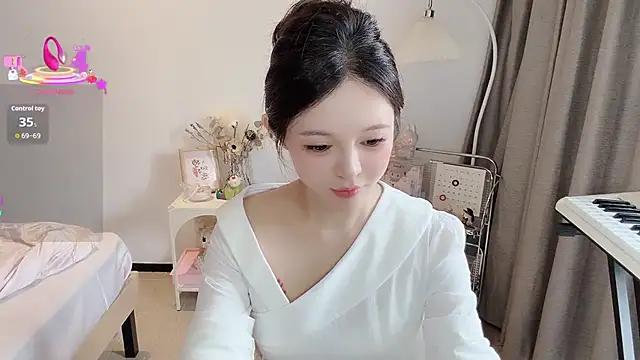 Snapshot of S-wan chatting on October 23, 2025, 4:44 am S-wan online show from October 23, 2025, 4:44 am