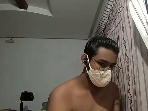 brownguy1234 online show from February 9, 2025, 11:58 am