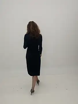 YourSuperModel online show from November 18, 2025, 1:47 pm