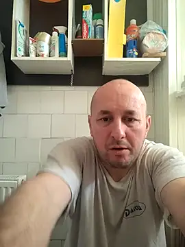 Snapshot of intx800 chatting on March 8, 2025, 5:28 am intx800 online show from March 8, 2025, 5:28 am