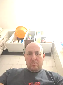 Snapshot of intx800 chatting on March 1, 2025, 4:00 pm intx800 online show from March 1, 2025, 4:00 pm