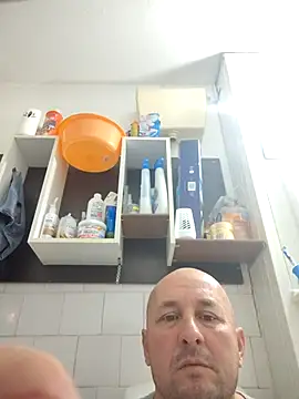 Snapshot of intx800 chatting on October 18, 2025, 3:30 am intx800 online show from October 18, 2025, 3:30 am