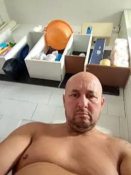 Snapshot of intx800 chatting on September 17, 2025, 12:51 pm intx800 online show from September 17, 2025, 12:51 pm