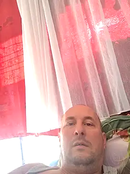 Snapshot of intx800 chatting on September 28, 2025, 12:23 pm intx800 online show from September 28, 2025, 12:23 pm