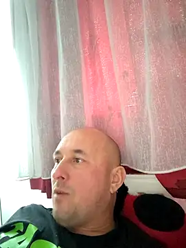 Snapshot of intx800 chatting on October 2, 2025, 2:31 pm intx800 online show from October 2, 2025, 2:31 pm