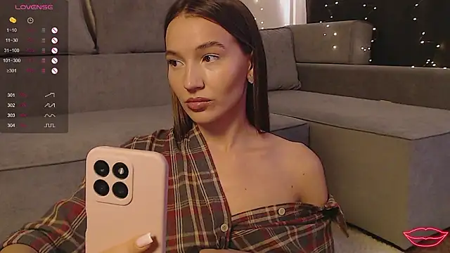 Snapshot of Bellla_Haddid chatting on February 3, 2026, 5:49 am Bellla Haddid online show from February 3, 2026, 5:49 am