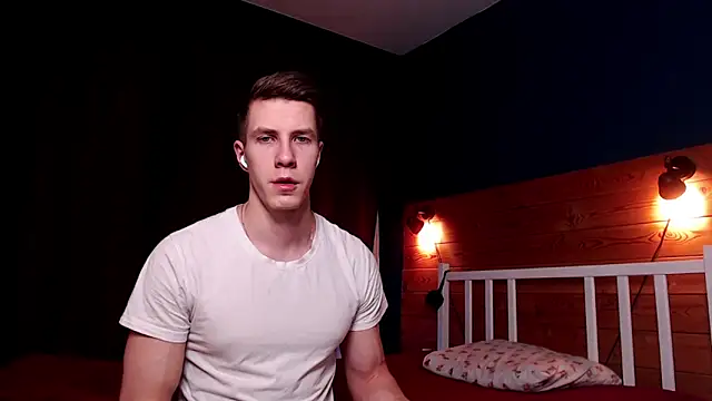 Snapshot of Chris_Brien chatting on March 21, 2025, 10:39 pm Chris Brien online show from March 21, 2025, 10:39 pm