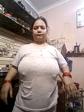 Snapshot of Kavya_kapoor chatting on November 3, 2025, 5:45 am Kavya kapoor online show from November 3, 2025, 5:45 am