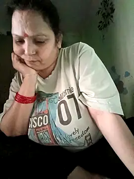 Snapshot of Kavya_kapoor chatting on November 12, 2025, 8:18 am Kavya kapoor online show from November 12, 2025, 8:18 am