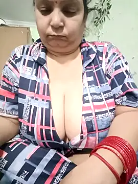 Snapshot of Kavya_kapoor chatting on November 1, 2025, 5:29 pm Kavya kapoor online show from November 1, 2025, 5:29 pm