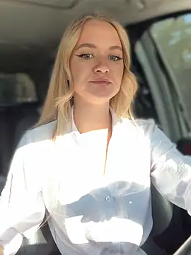 Devill Angel  online show from September 28, 2025, 11:17 am