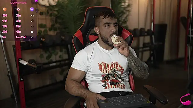 Snapshot of ERIC_HARRISON chatting on September 11, 2025, 1:49 am ERIC HARRISON online show from September 11, 2025, 1:49 am