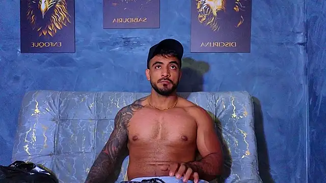 Snapshot of ERIC_HARRISON chatting on October 12, 2025, 1:18 am ERIC HARRISON online show from October 12, 2025, 1:18 am