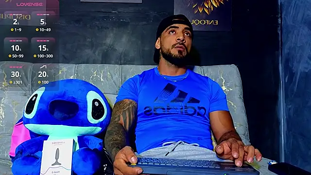 Snapshot of ERIC_HARRISON chatting on October 23, 2025, 11:58 pm ERIC HARRISON online show from October 23, 2025, 11:58 pm